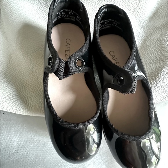 Capezio Jr. Tyette Toddler Black Patent Tap Shoes | 8M - Picture 1 of 7